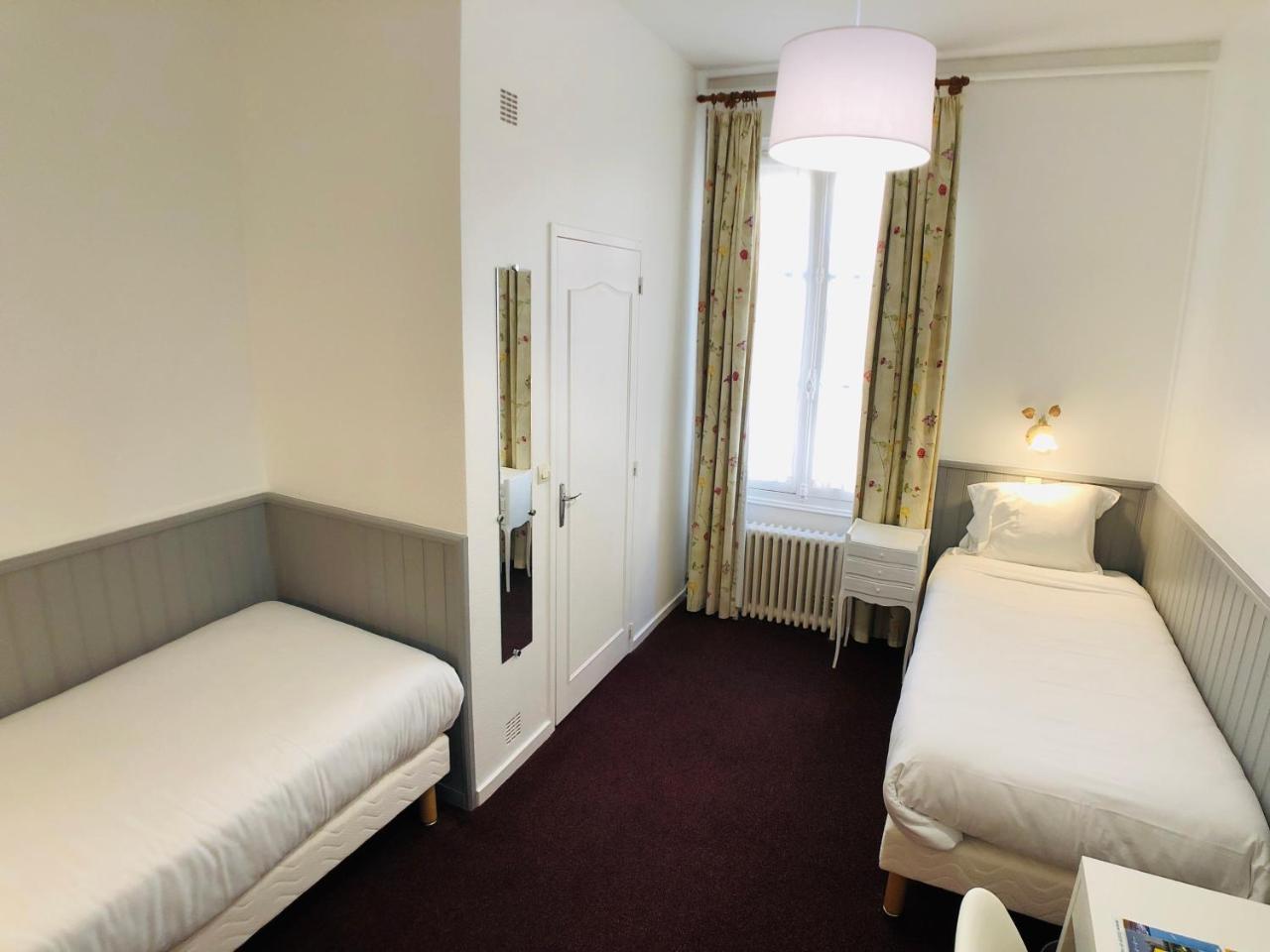 Cit'Hotel Le Volney Сомюр Экстерьер фото